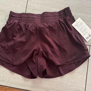 Goodnight plum lululemon 4 inch Hotty hot shorts